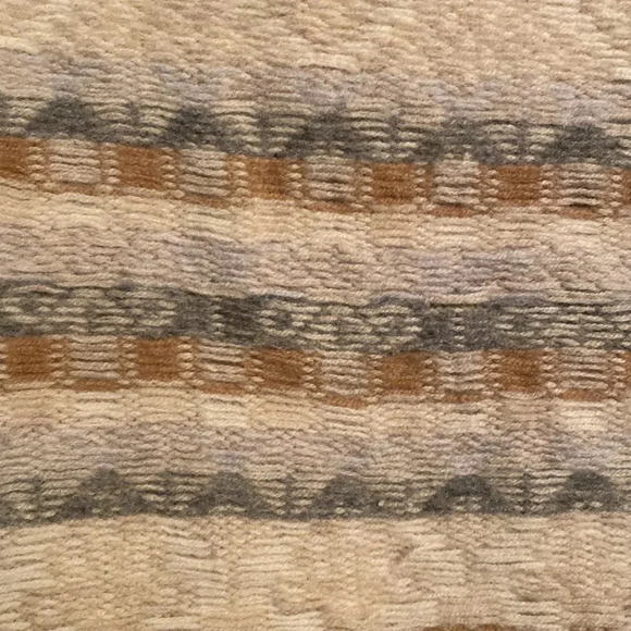 J Crew women’s wool sweater - medium - tan/brown - great condtion - Picture 4 of 7